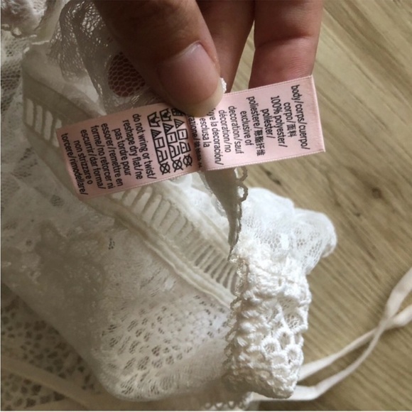 Victoria’s Secret Sheer Elegant White Lace Halter Dress Embroidered Floral - Picture 14 of 14